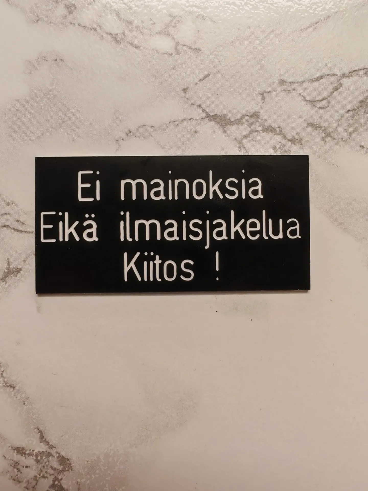 [EW0001] Ei Mainoksia Eikä Ilmaisjakelua Kiitos! 70x35